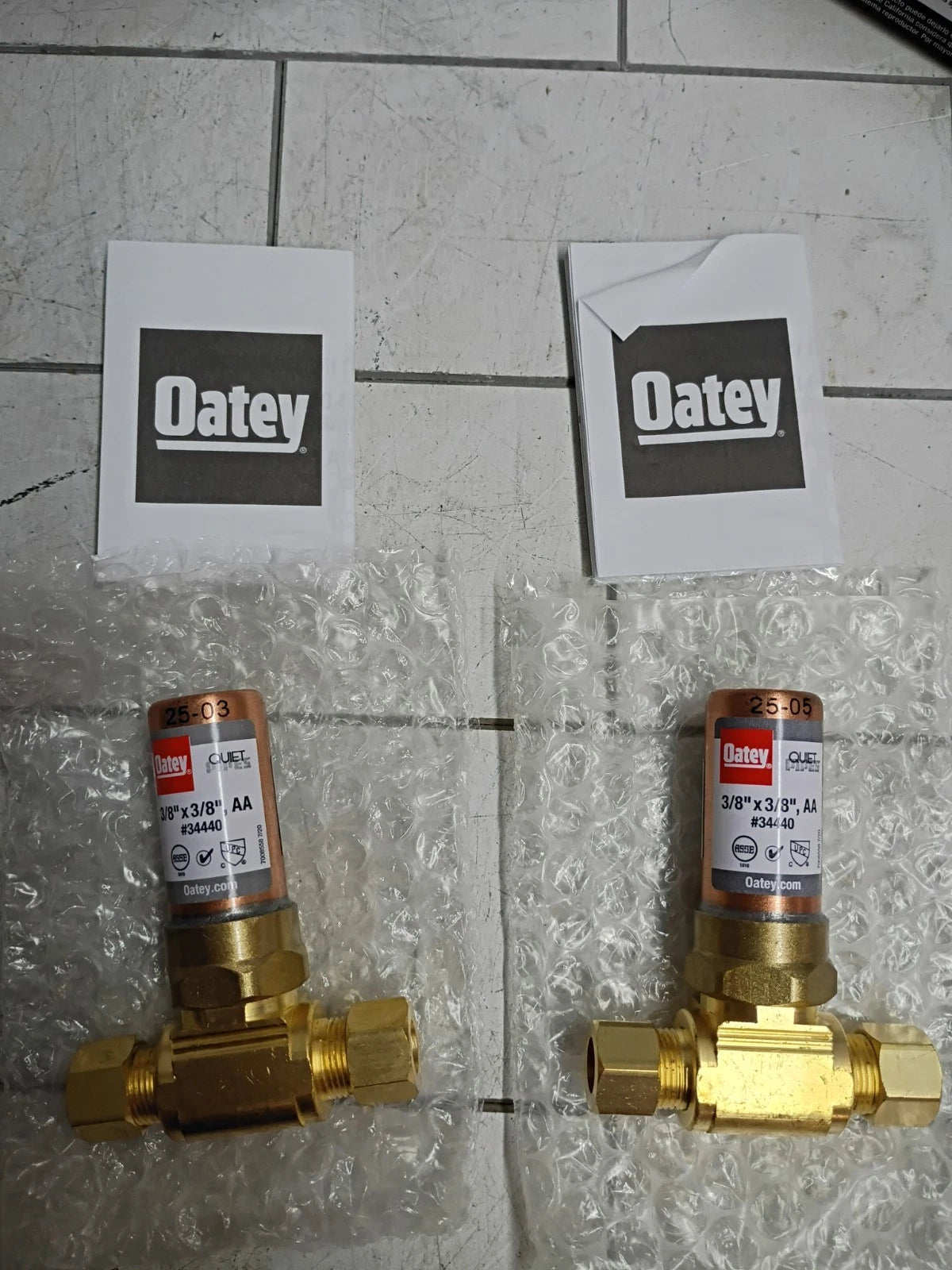 8pk Oatey Quiet Pipes 3/8 in. O.D. Compression Tee AA Hammer Arrestor. Open Box