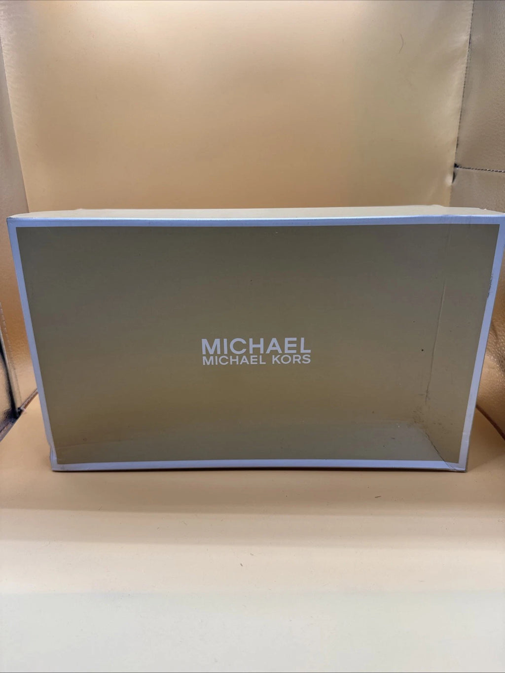 Michael Kors Size 5M Marlon leather Optic White