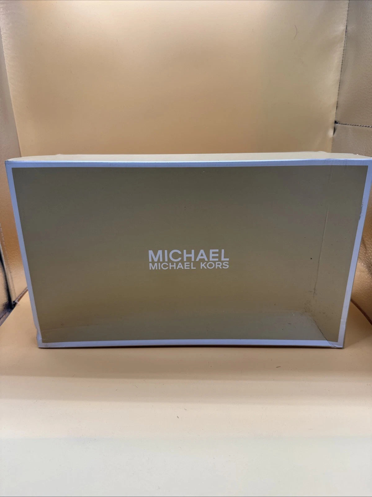 Michael Kors Size 5M Marlon leather Optic White