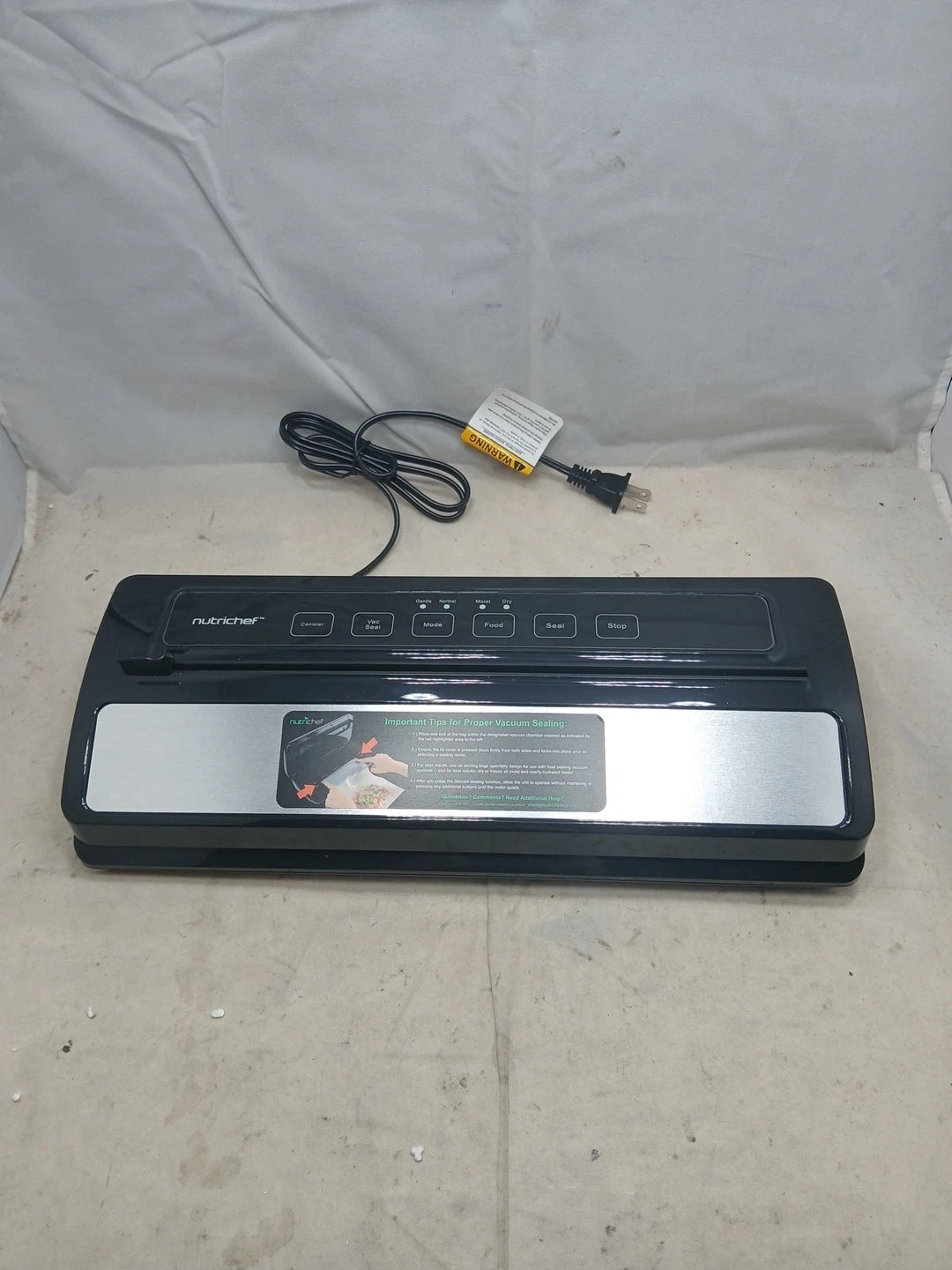 NutriChef Vacuum Sealer | Automatic Vacuum Air Sealing System For Food Preser...