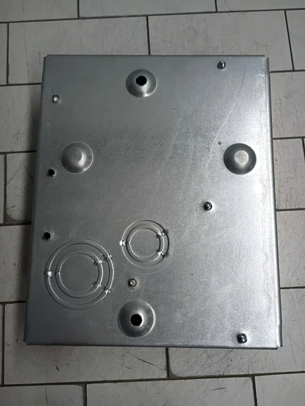 ABB TLQ412C 125 Amp 4 Space 8-Circuit Indoor NEMA 1 T-Series Load Center OB