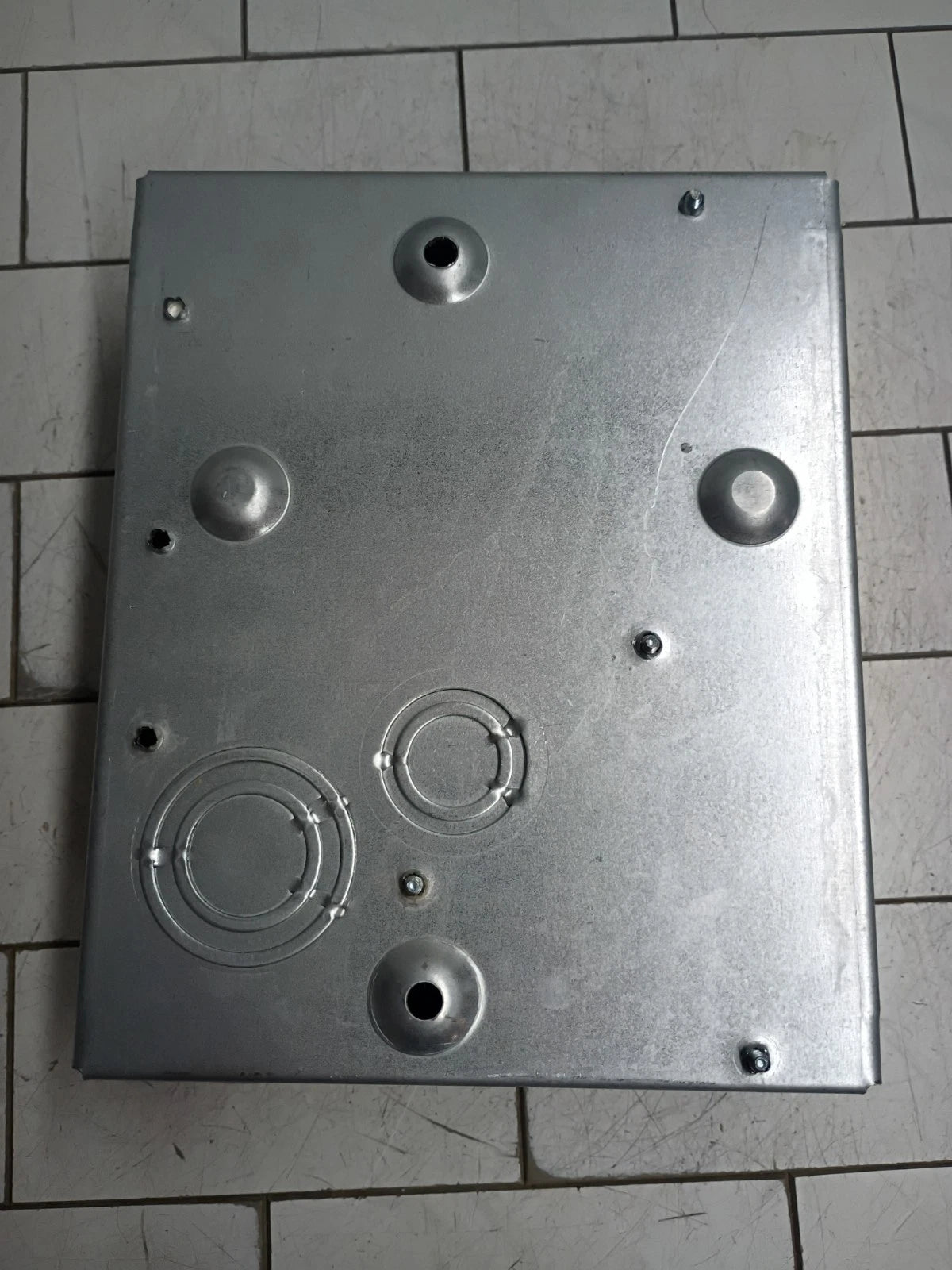 ABB TLQ412C 125 Amp 4 Space 8-Circuit Indoor NEMA 1 T-Series Load Center OB