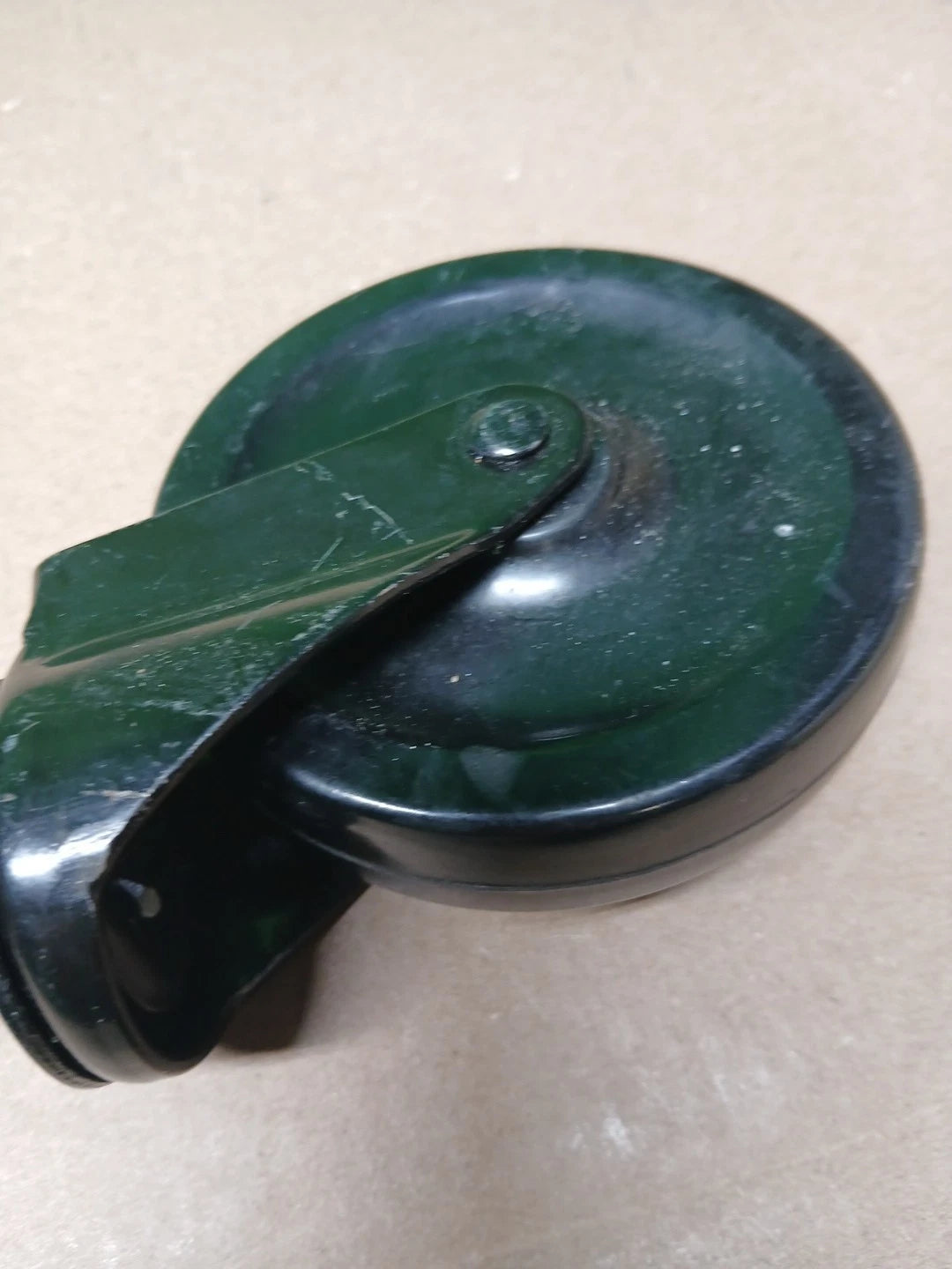 2pck Everbilt 4 in. Black Hard Rubber and Black Steel Swivel Gate Caster