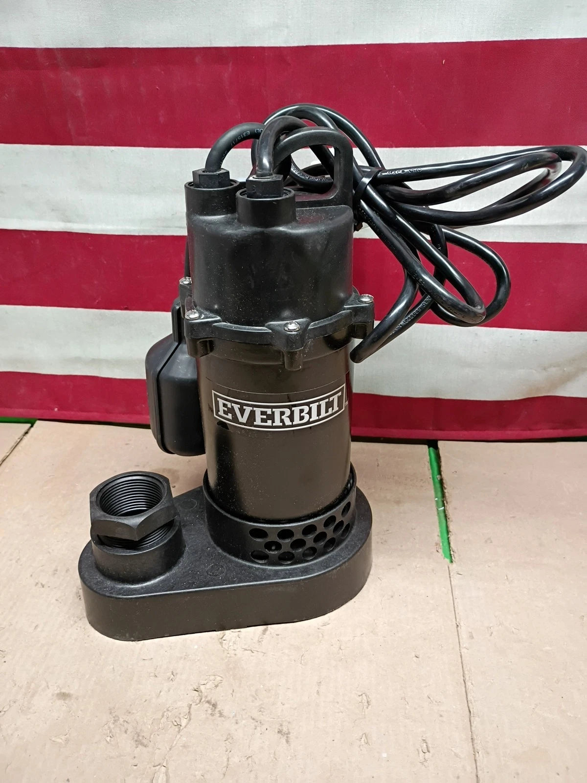 Everbilt 1/3 HP Corrosion Resistant Aluminum Sump Pump w/ Tether Switch Used.