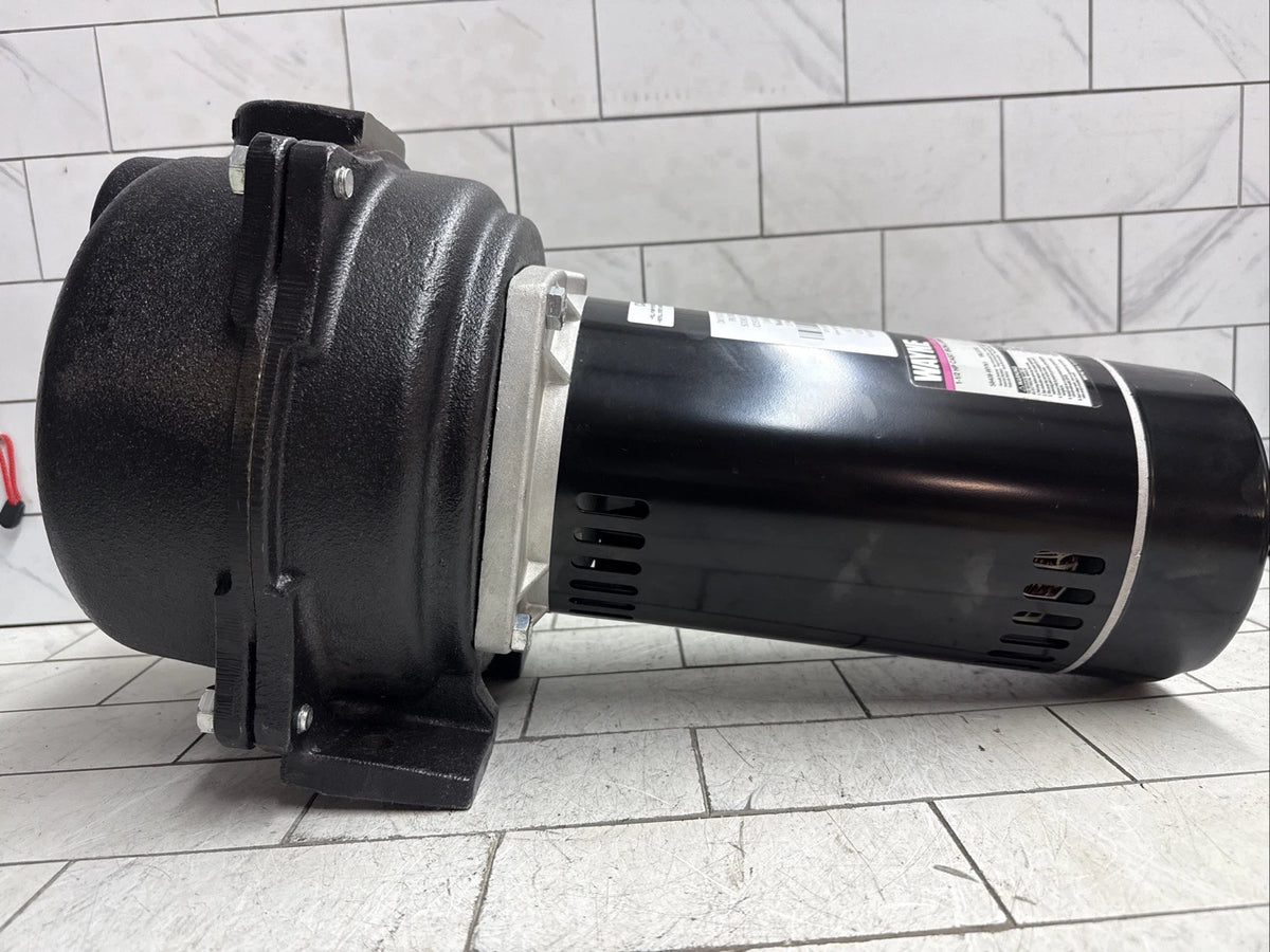 Wayne WLS150 1-1/2 HP Cast Iron Quick-Prime Lawn-irrigation Sprinkler Pump. NOB