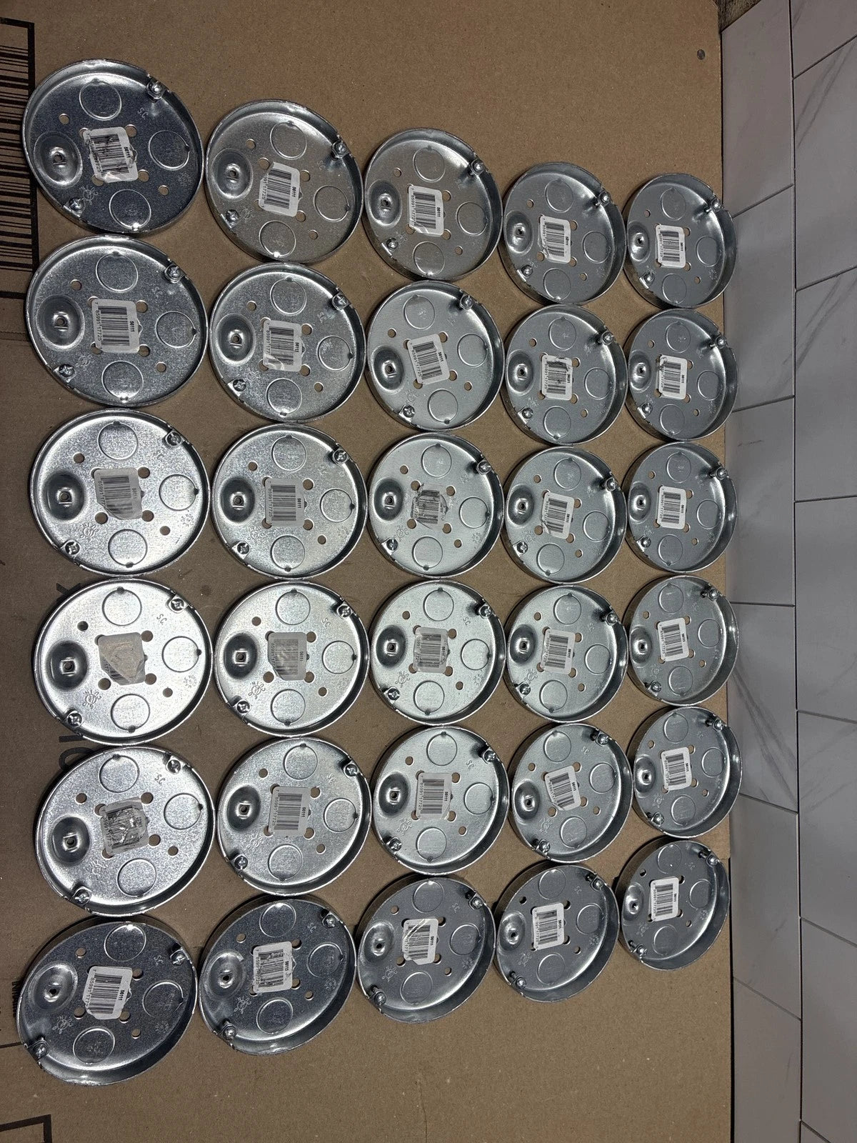 Lot of 30 Round Galvanized Steel Pancake Ceiling Pans 4" Dia Silver 56111