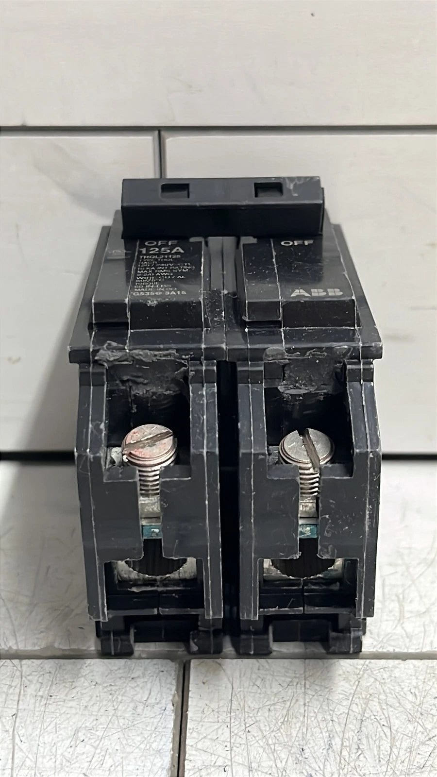 ABB THQL21125PA 125 Amp 1 in. Double-Pole Circuit Breaker OB