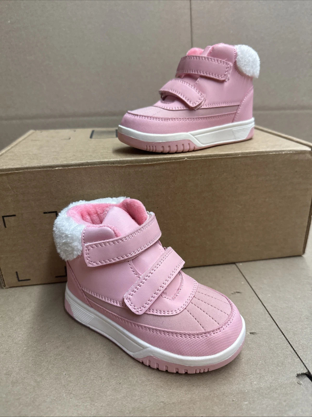 BMCiTYBM Baby Fur Lined Snow Boots pink Strap size 8
