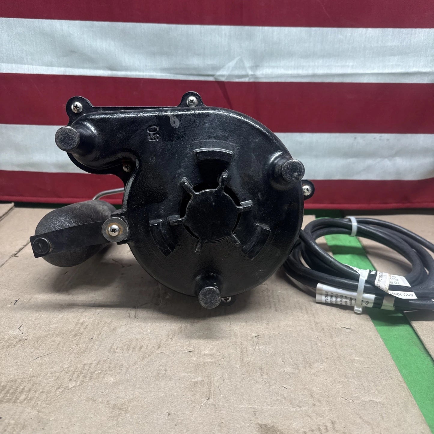 Everbilt 1/2 HP Cast Iron Sump Pump Model # HDS50 USED
