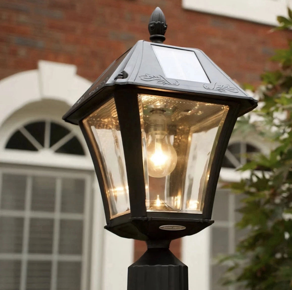 GAMA SONIC Baytown II Solar Bulb Lamp Black Outdoor LED NEW IN BOX