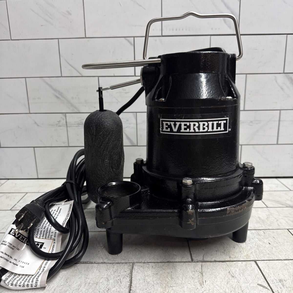 Everbilt HDS50 1/2 HP Cast Iron Submersible Sump Pump Used Good Condition