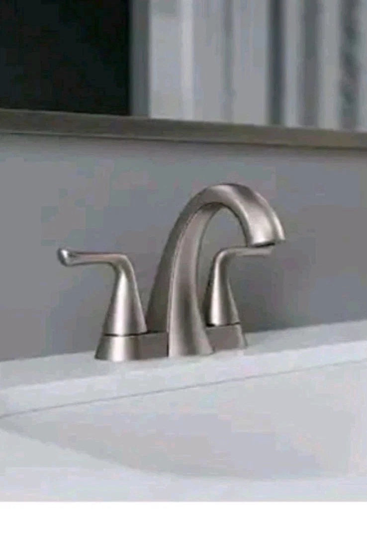 Pfister Willa 4" Brushed nickel Bathroom Faucet LF-048-MALGS OB