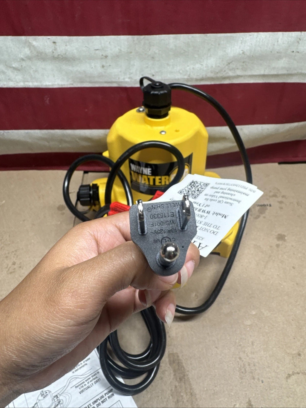 Wayne 1/6 HP WaterBUG Submersible Utility Pump with Multi-Flo Technology NOB.,