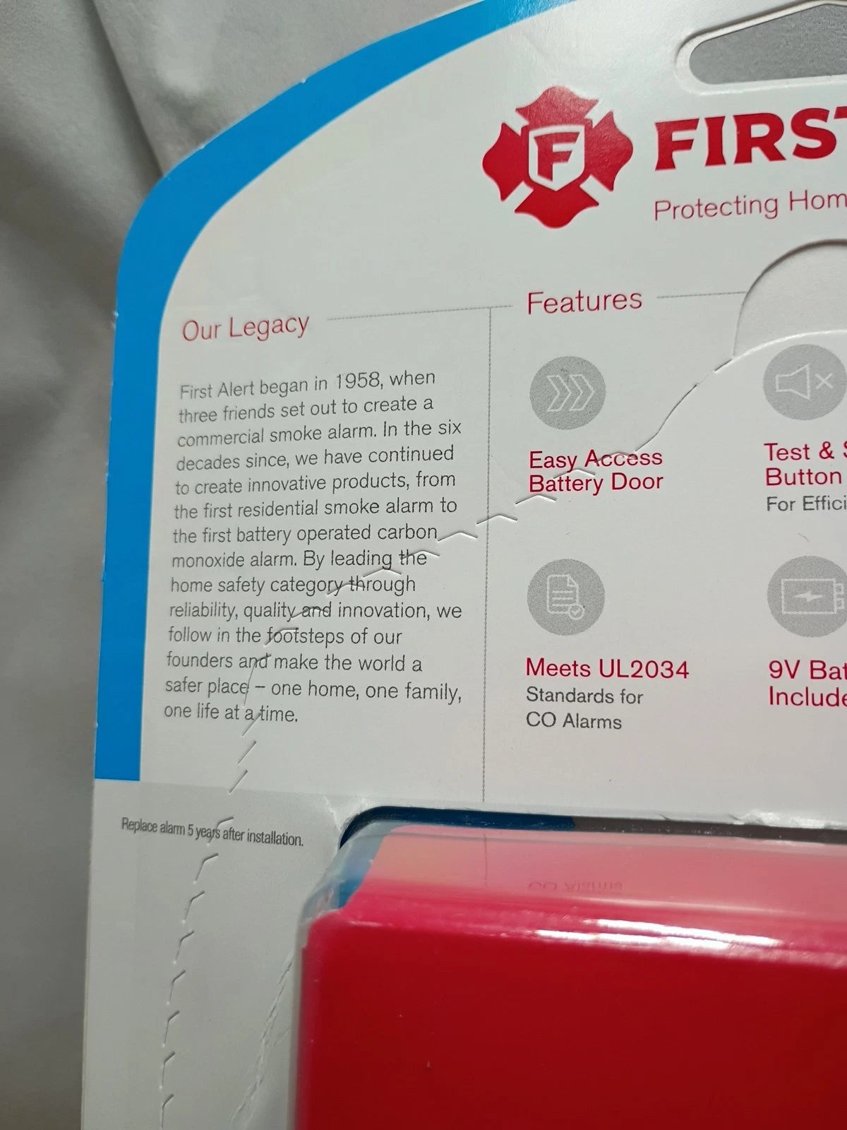 First Alert CO400 Carbon Monoxide Alarm Battery Operated 9V Included Open Box