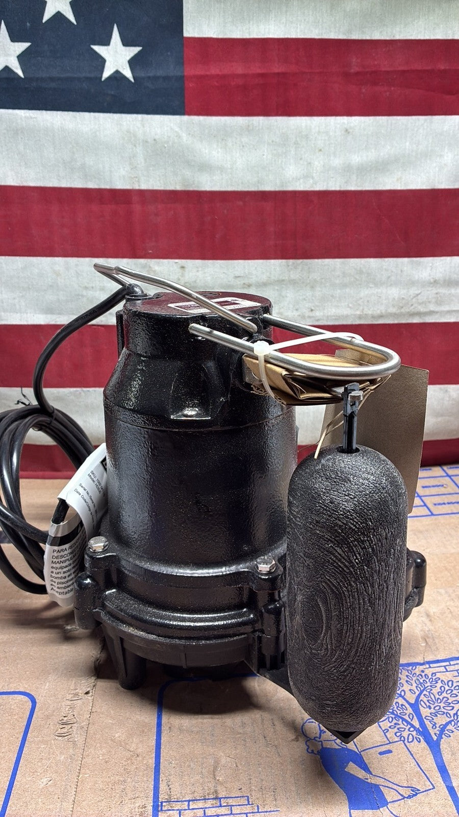 Everbilt HDS30 1/3 HP Cast Iron Submersible Sump Pump New Open Box
