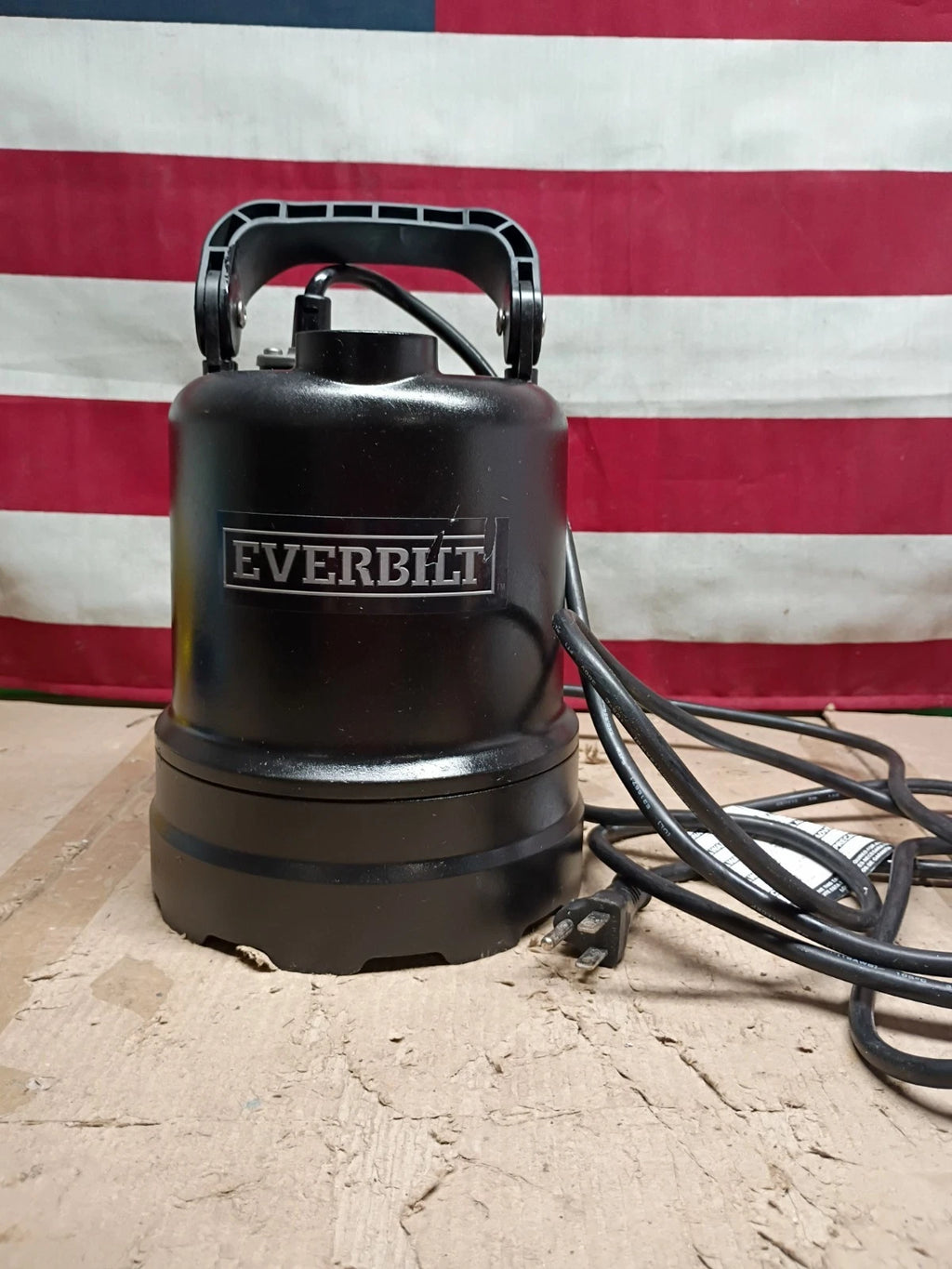Everbilt 1/3 HP Submersible Aluminum Utility Pump Used Read