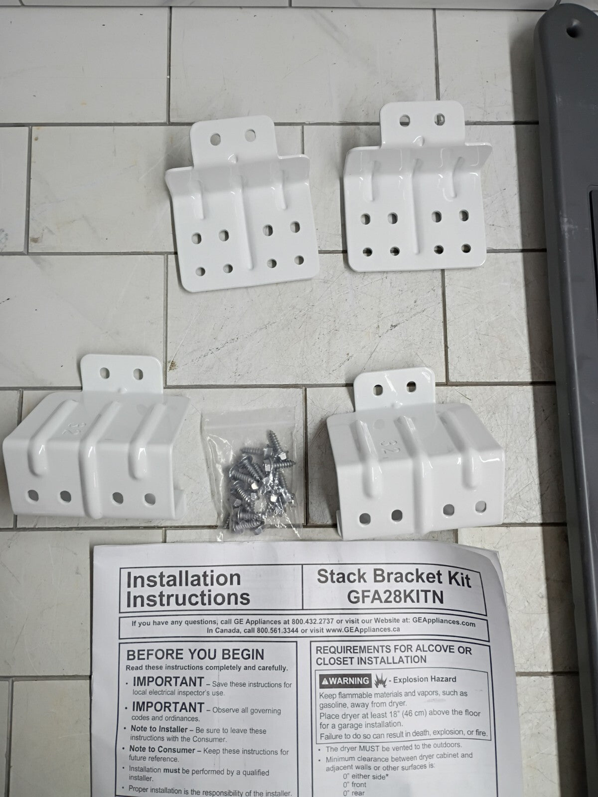 GE 22 in. Washer/Dryer Stack Bracket Kit Open Box