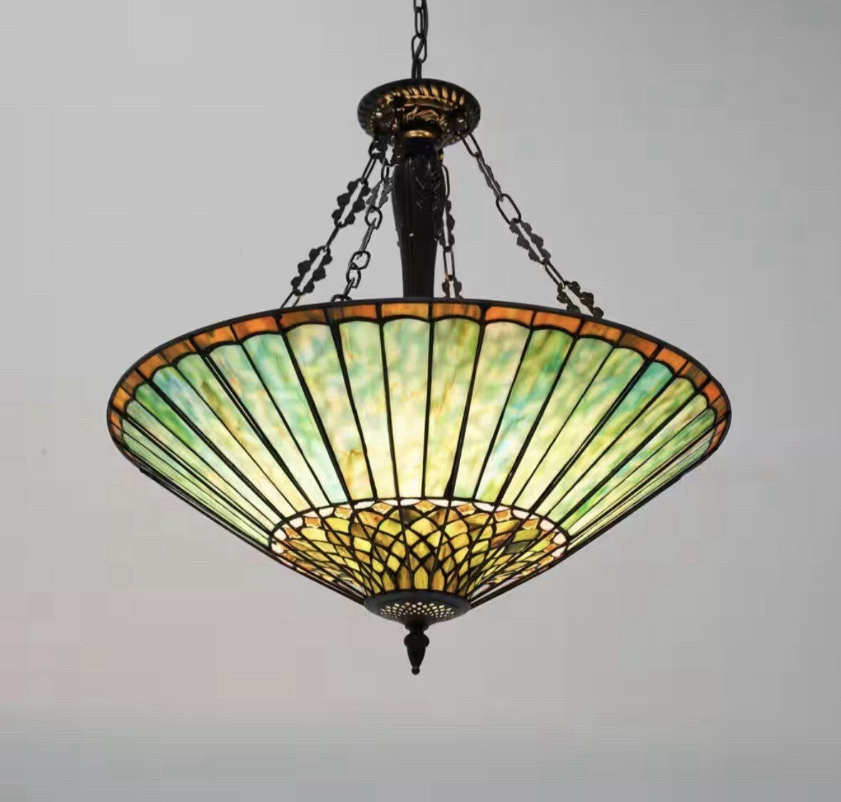 23.62 in. 5-Light Emerald Green Vintage Tiffany Shaded Pendant Light with Sta…