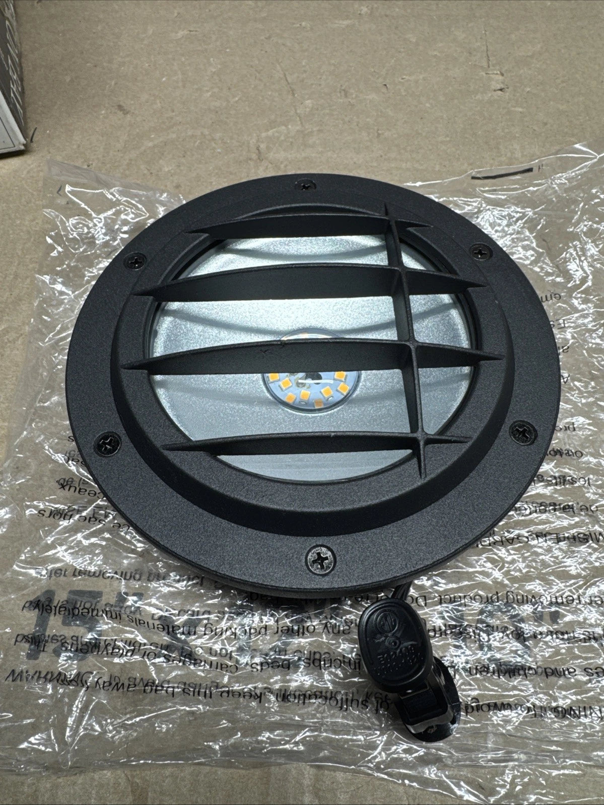 LowVoltage 500 Lumens Black Outdoor Integrated LED In Ground Well Light Item-578