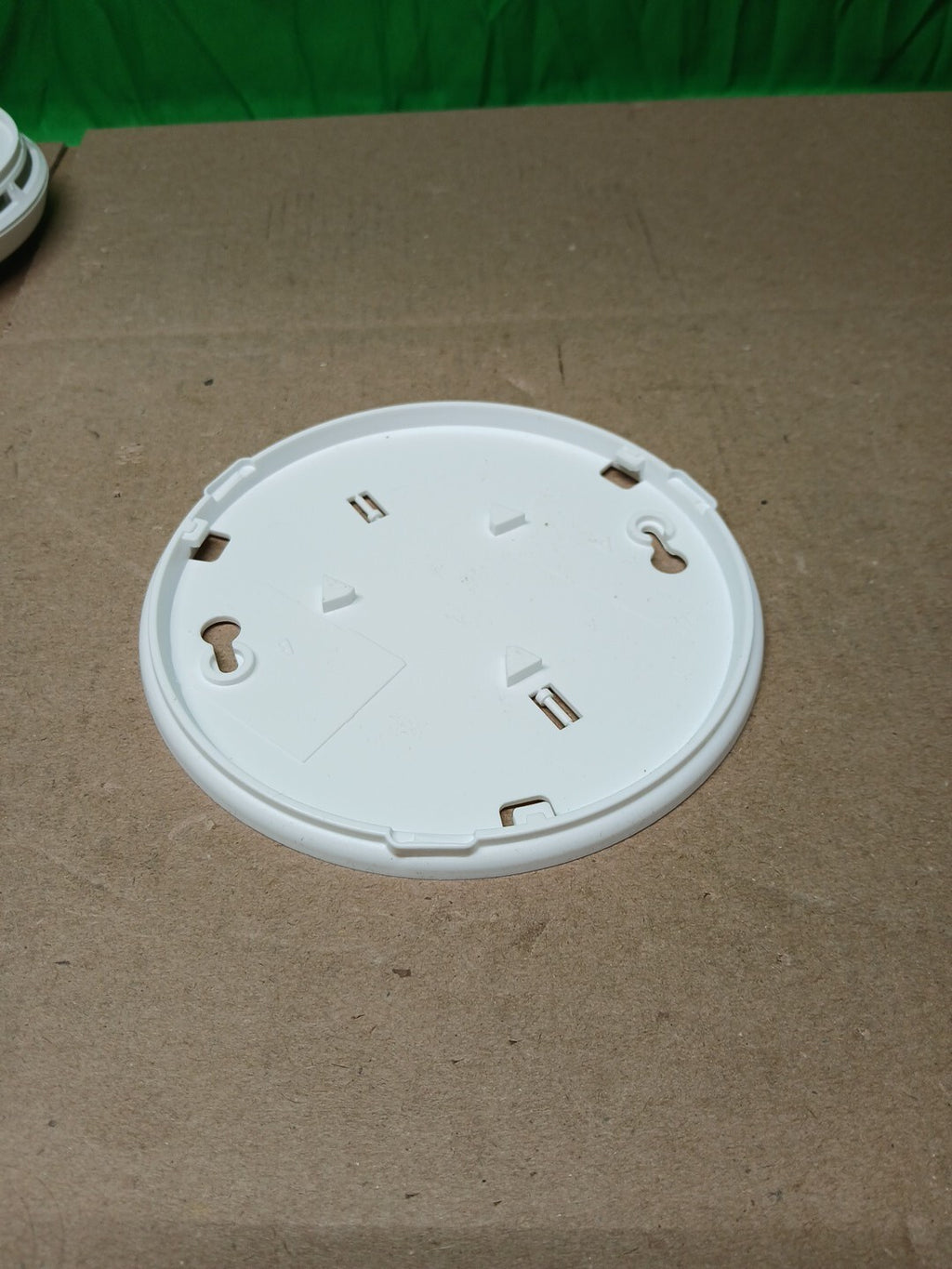 First Alert BRK 1046740 Smoke Alarm Slim Profile Design NEW OPEN BOX
