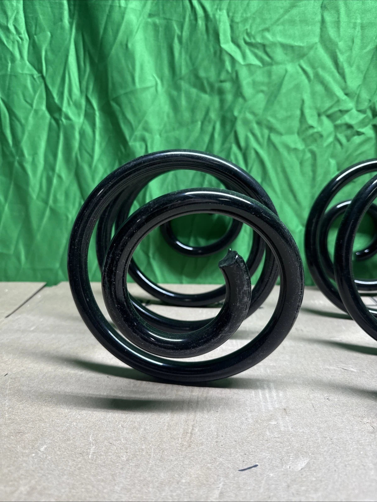 MOOG Coil Springs 80659 New For Buick Lucerne Riviera Park Avenue LeSabre DTS