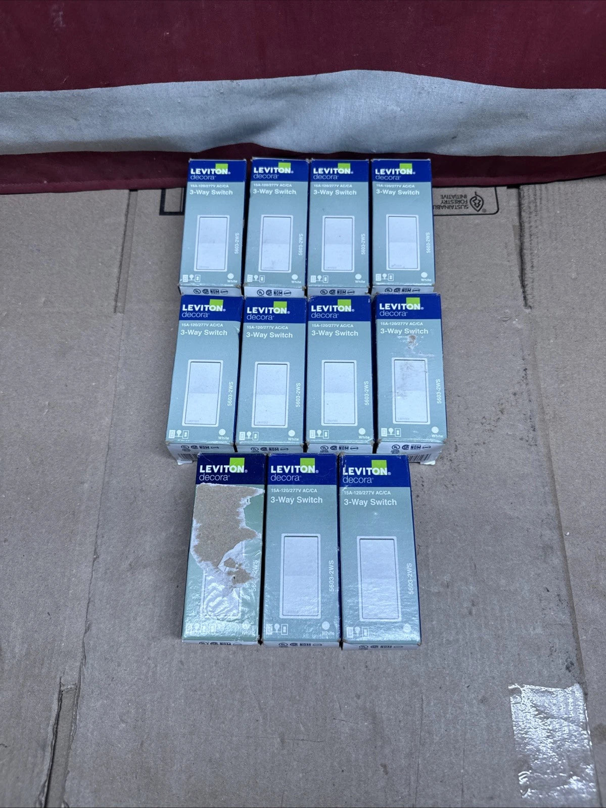 11 Pack Leviton 5603-2WS Decora 3 Way Switch 15 Amp 120/277V White