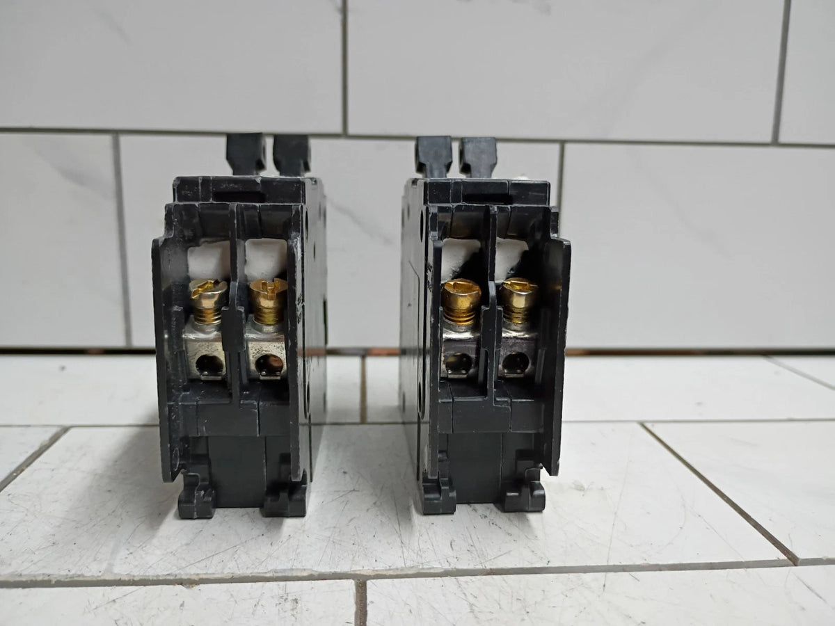 (2 Pack)Siemens Q2020 Tandem Circuit Breaker Plug In 20/20 Amp 1 Pole 120 Volt