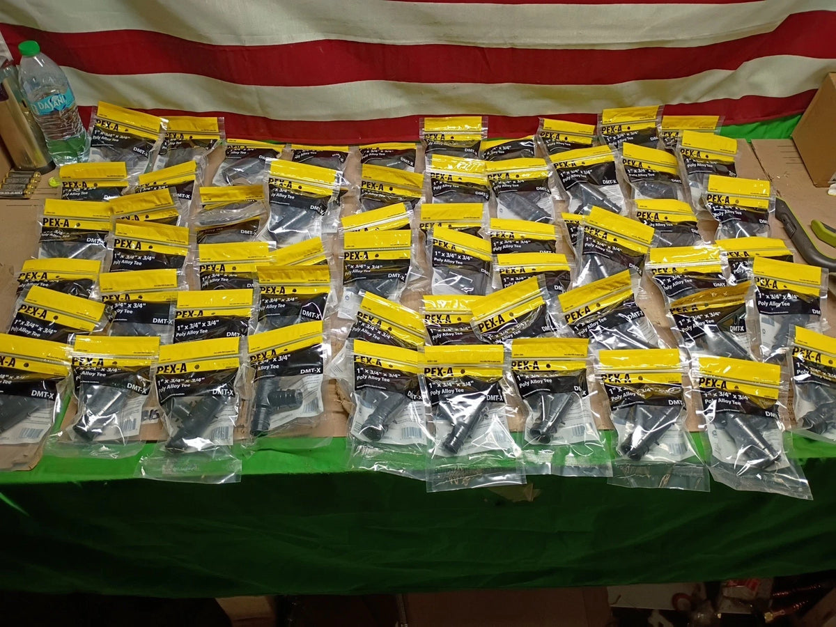 60PK Of Apollo Pex EPXPAT13434, 1" x 3/4" x 3/4" Poly Alloy Tee, New - Open Box.
