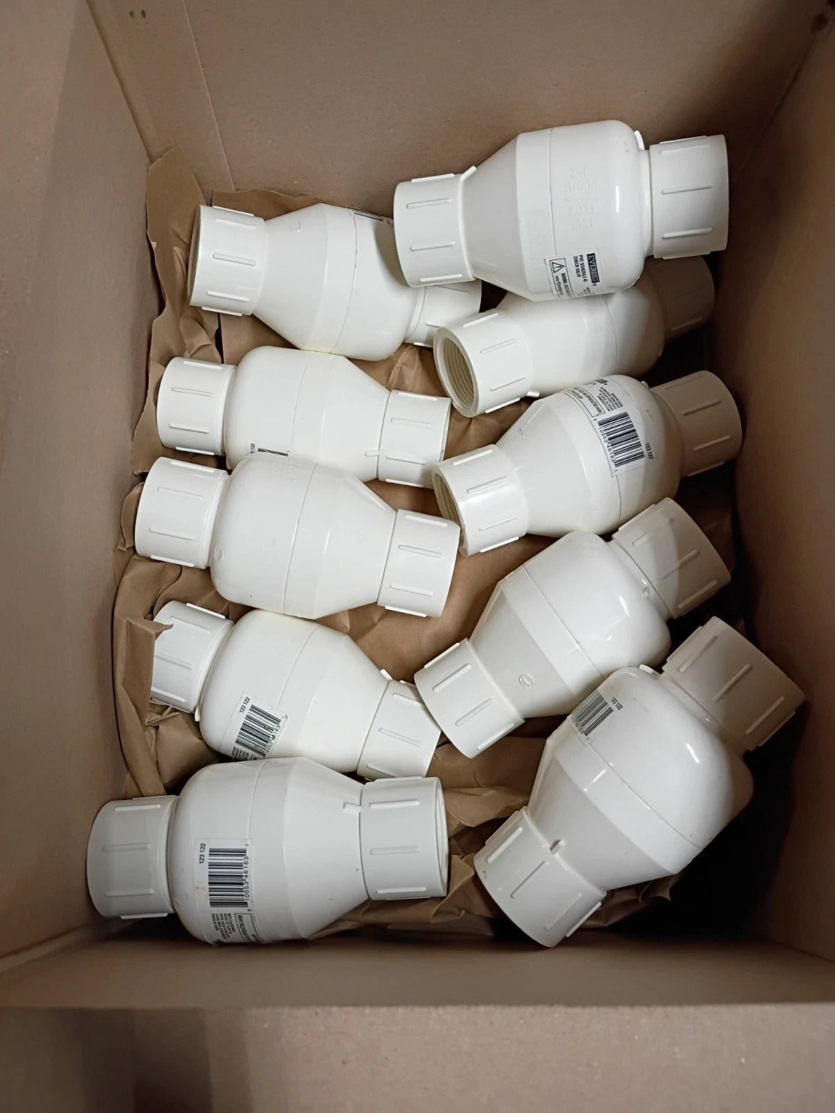 Lot Of 10 Everbilt PVCCV114F Check Valve PVC 1-1/4" FPT x FPT..