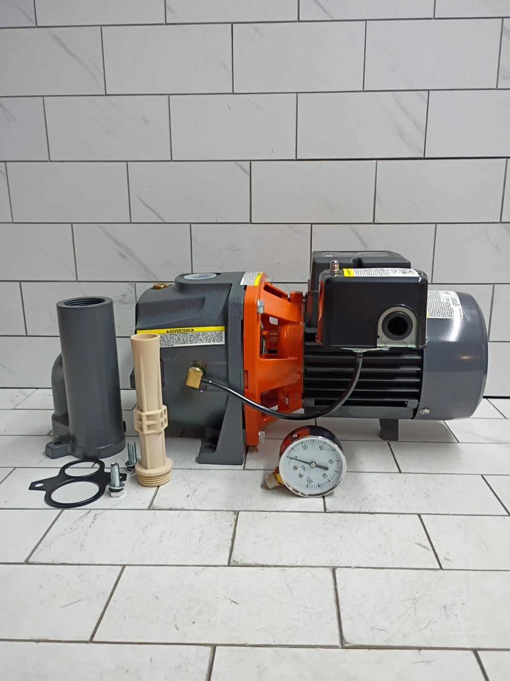 LEO UJm100-1 1 HP Convertible Shallow Well Jet Pump New Open Box