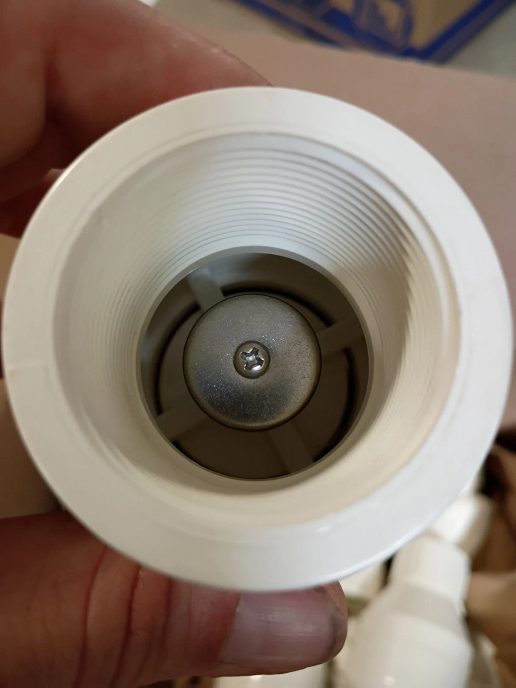 Lot Of 10 Everbilt PVCCV114F, Check Valve PVC 1-1/4" FPT x FPT.