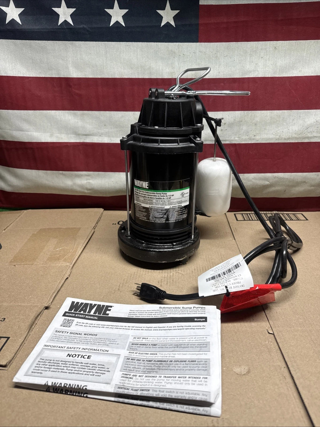 Wayne 1/2 HP Cast Iron Submersible Sump Pump with Vertical Float Switch
