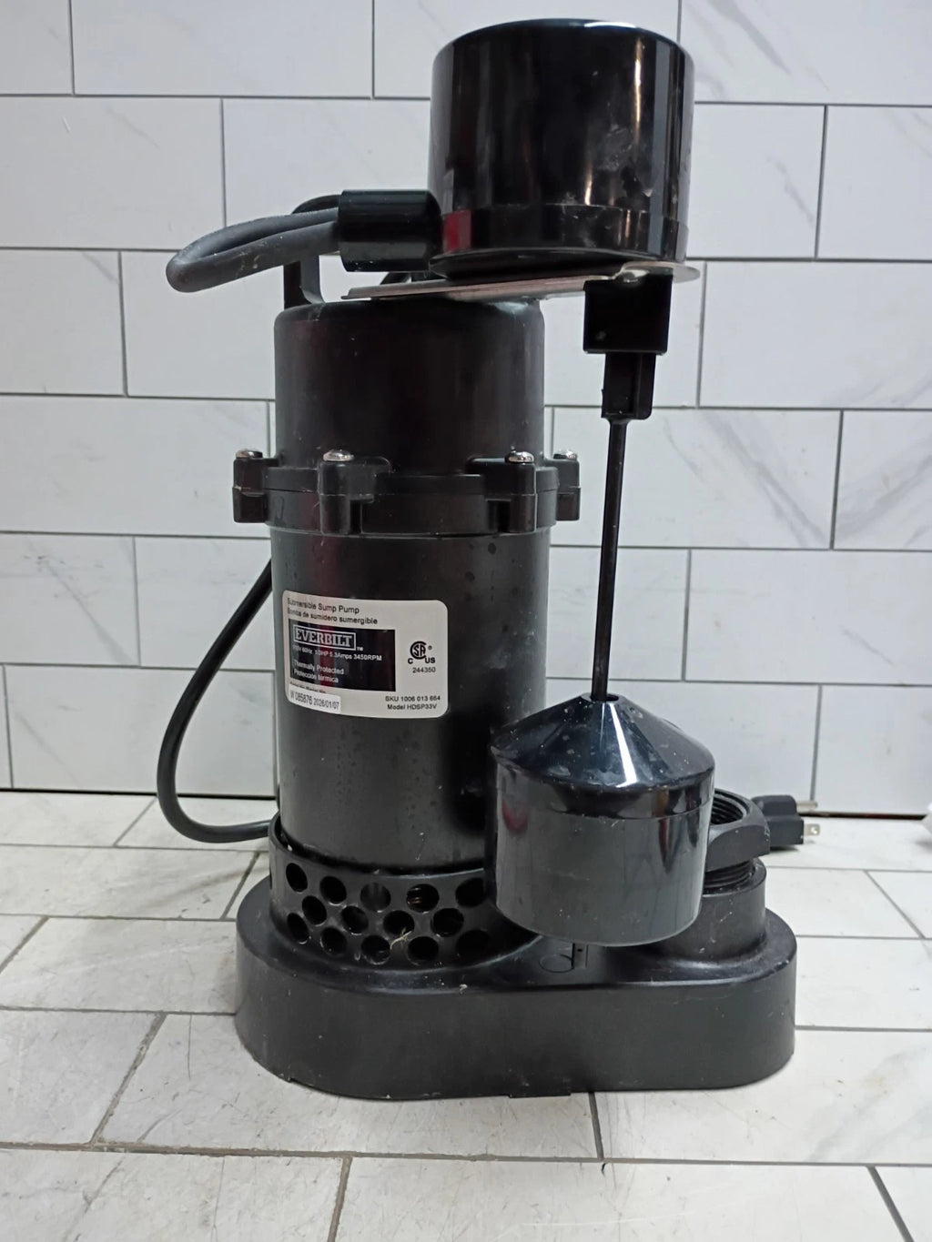 Everbilt 1/3 HP Aluminum Sump Pump Submersible Vertical Switch- HDSP33V USED