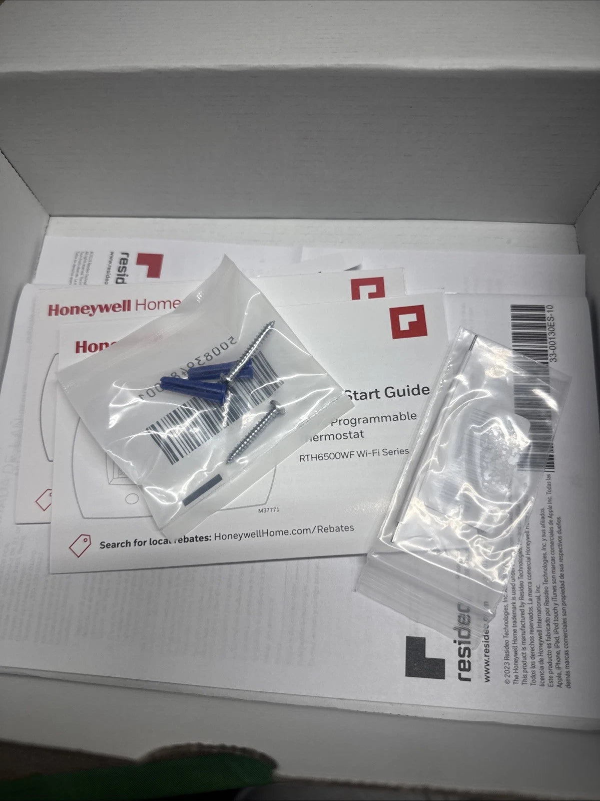 Honeywell Home RTH6580WF1001 Smart Wi-Fi 7-Day Digital Programmable Thermostat.