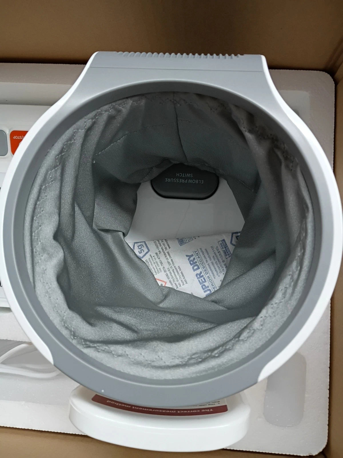 CAVN CH-S692L Blood Pressure Monitor, One-Touch Barrel-Type Open Box