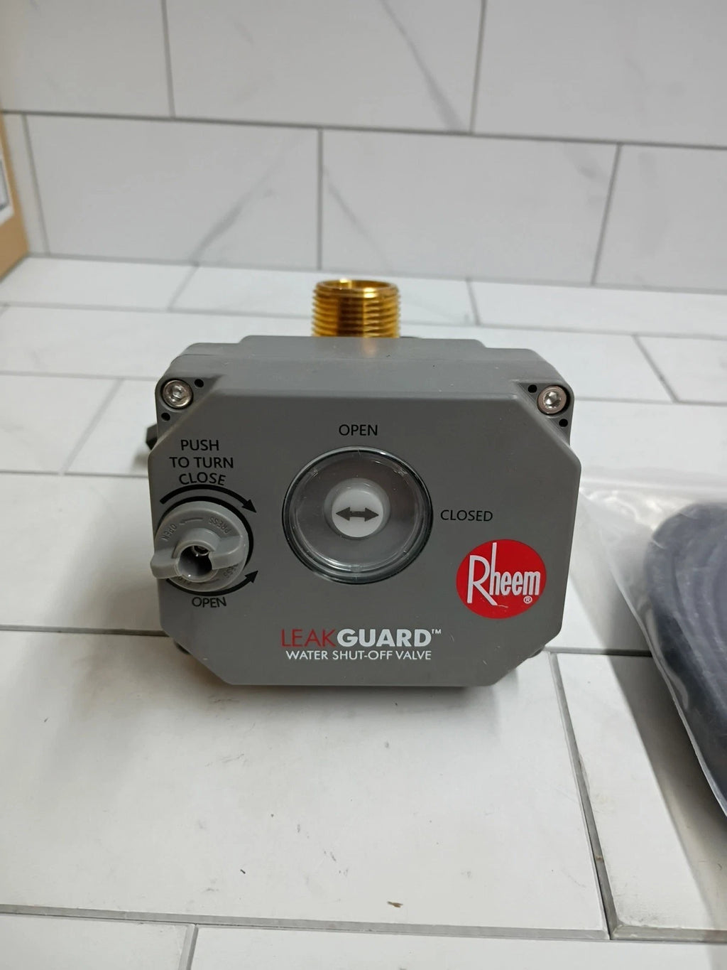 Leak Guard Water Heater Leak Detector Automatic Shut-Off Valve Rheem AP19457