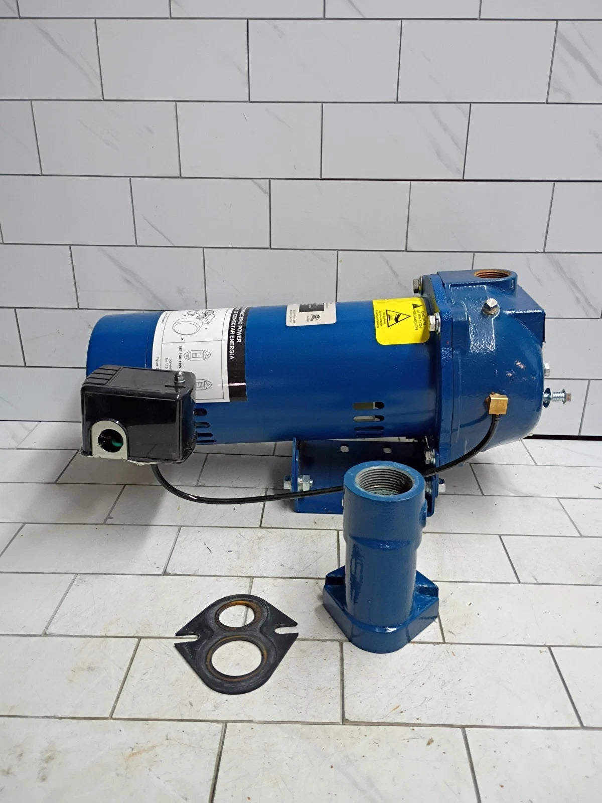 Everbilt 1 HP Professional Convertible Jet Pump. Read Description*PARTS ONLY*