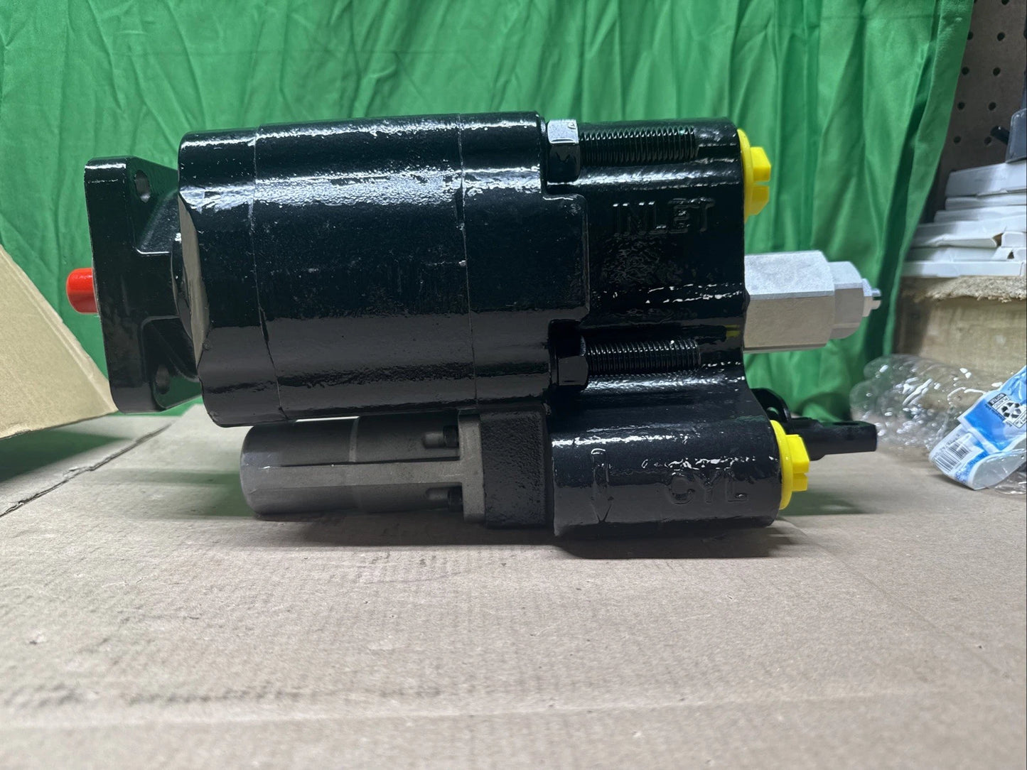 Genuine Newstar BC102-25LAS Dump Pump W/Air Shift Cylinder New Open Box