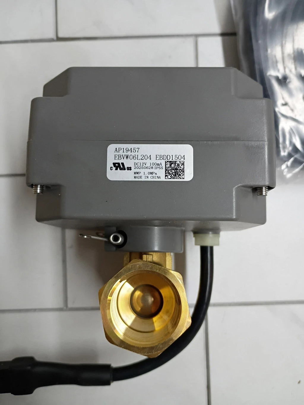 Leak Guard Water Heater Leak Detector Automatic Shut-Off Valve Rheem AP19457