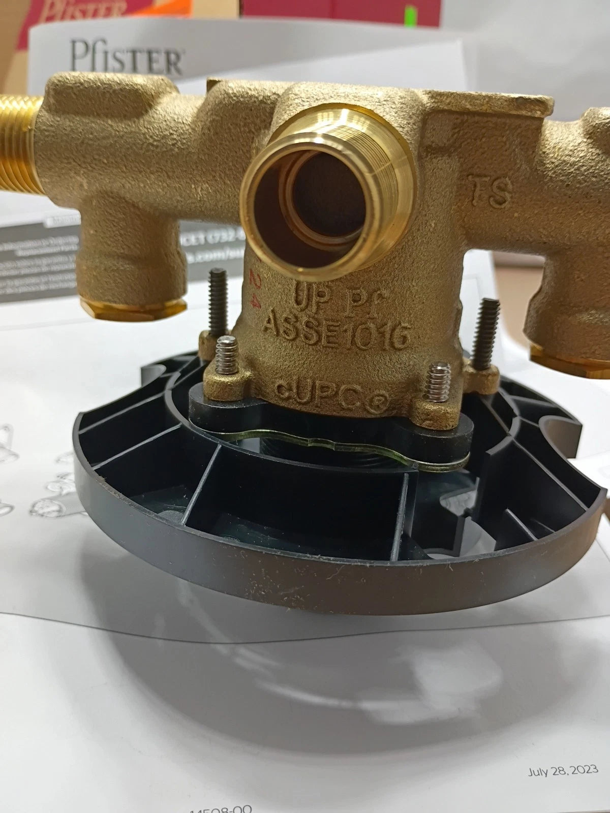 Pfister 0X8-340A Ceramic Disc Shower Valve Body Rough-In Valve Open Box