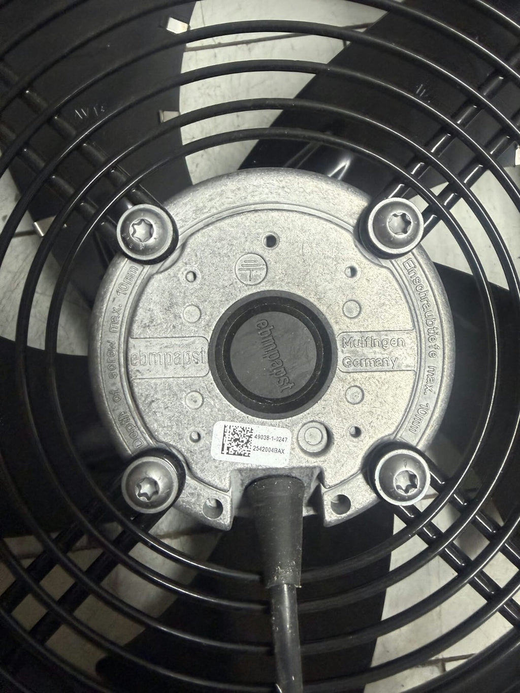 Ebmpapst W2E300-CP02-75 230V 50Hz 370W 3000RPM Axial Fan Blower M2E074-DF READ