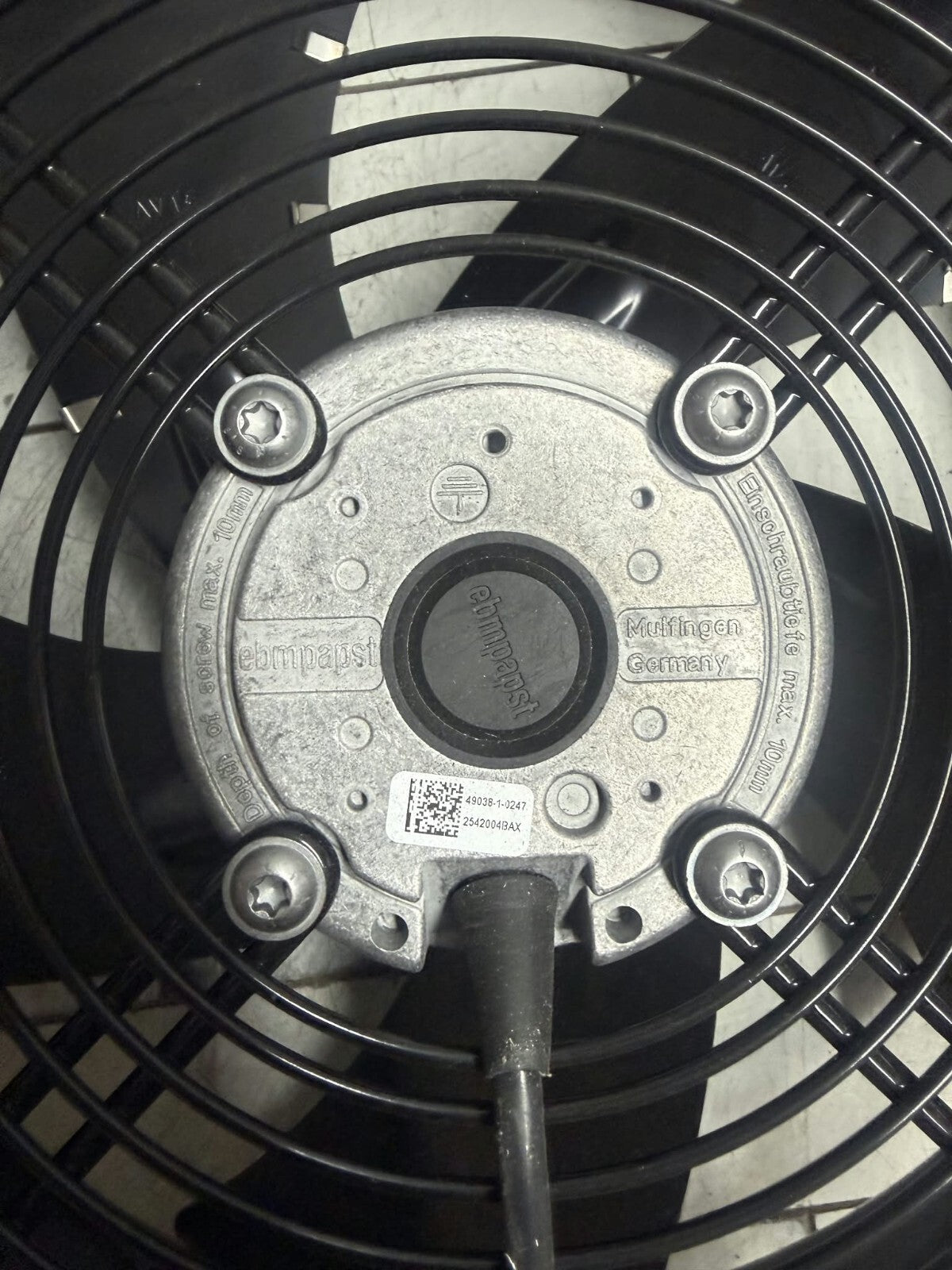 Ebmpapst W2E300-CP02-75 230V 50Hz 370W 3000RPM Axial Fan Blower M2E074-DF READ