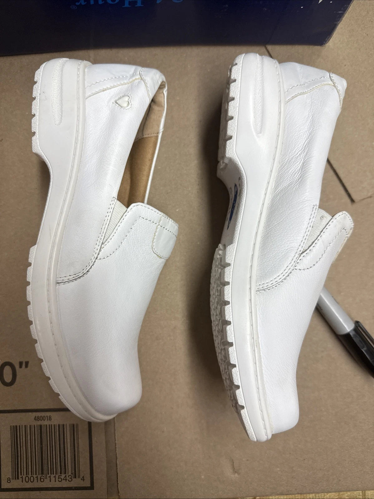 Nurse Mates Women's Slip-On Meredith Slip-Resistant Leather White Size 7.5W
