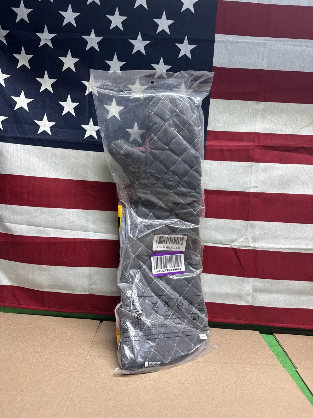 Carlisle FoodService Products 800FG24-BK BestGuard Commercial Heat Protection