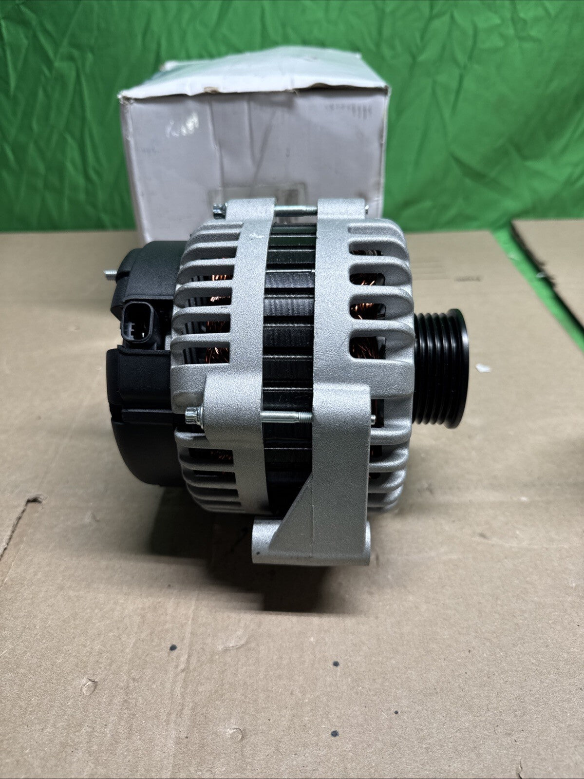 Alternator For GMC Envoy 2007-2008 Sierra 1500 2005-2007 90-01-4456; 400-12247