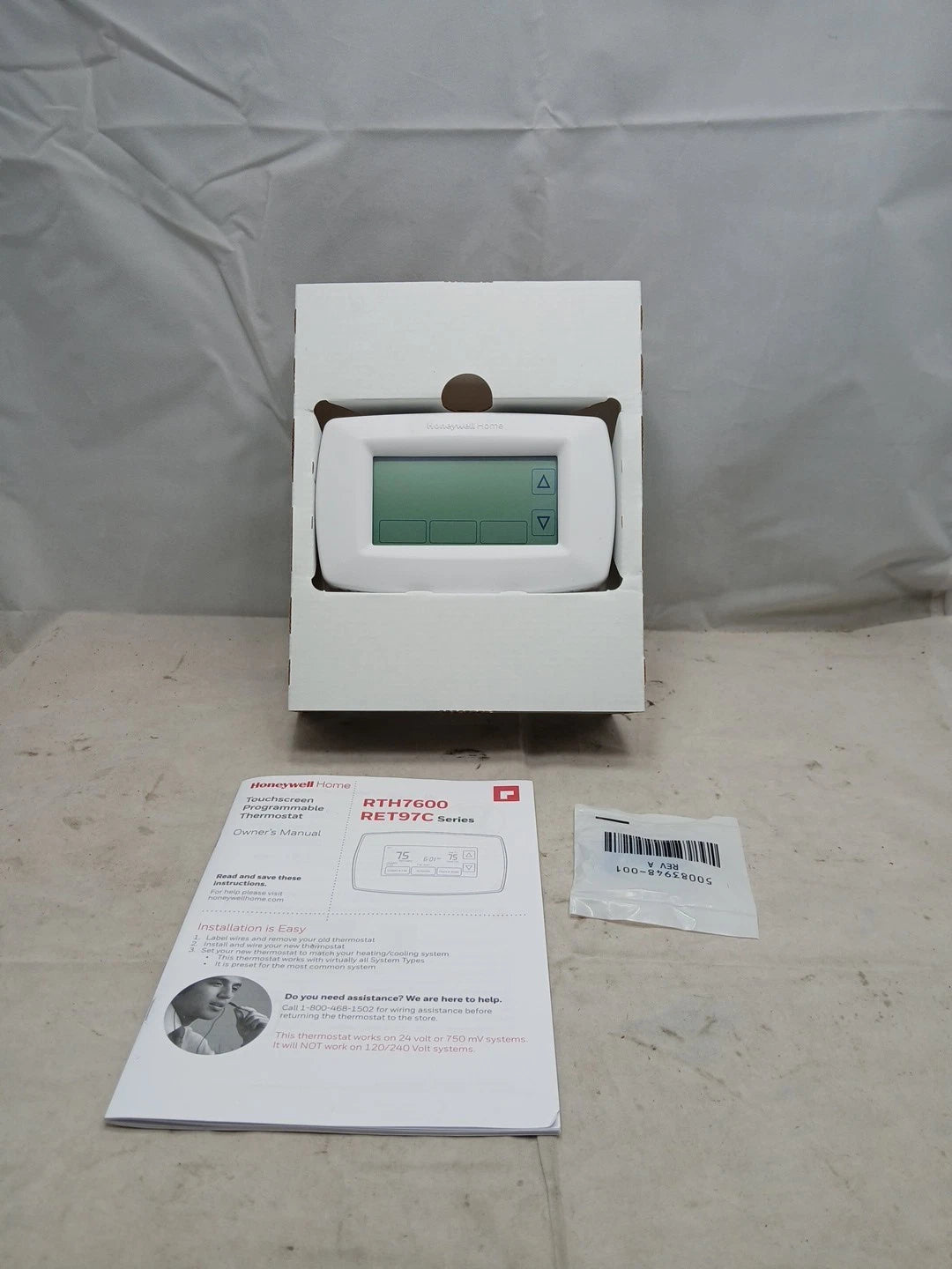 RTH7600D 7-Day Programmable Touchscreen Thermostat, White