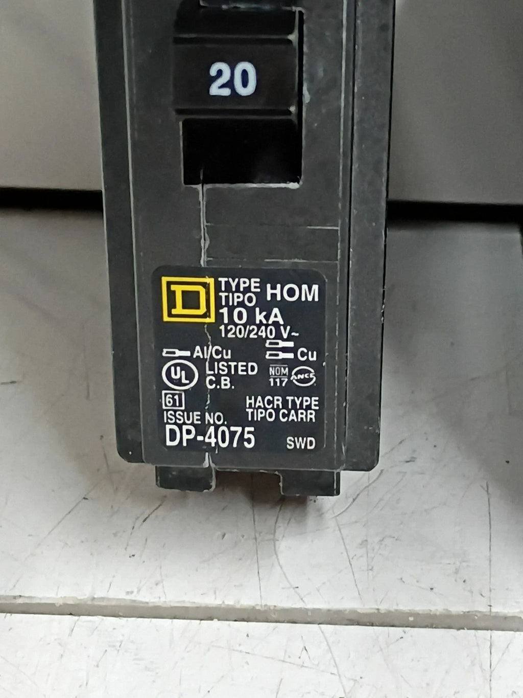 (5 Pack) Square D Homeline HOM120CP 20 Amp 1 Pole Plug In Circuit Breaker OB