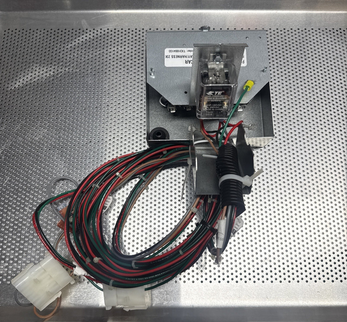 Carrier 9962-0855 CAR OEM Integrated Relay, Harness and Dual Capacitor READ DESC