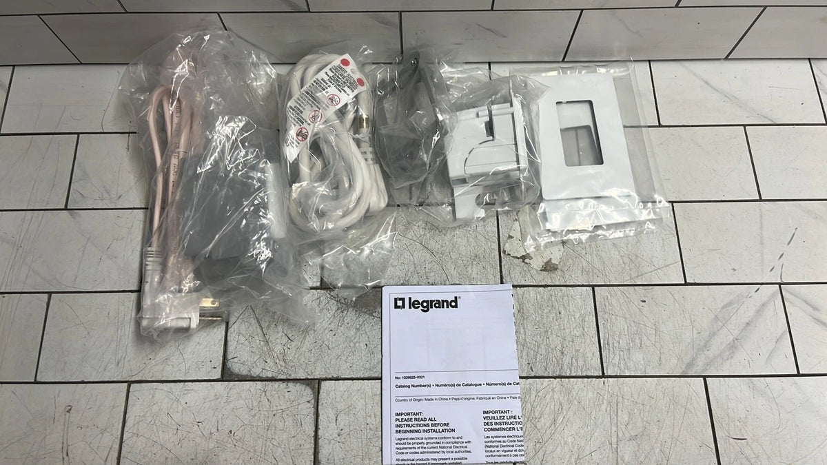Legrand IWPEUSBAC-WH radiant Outlet Relocation Kit with 15 -Amp 125-volt White