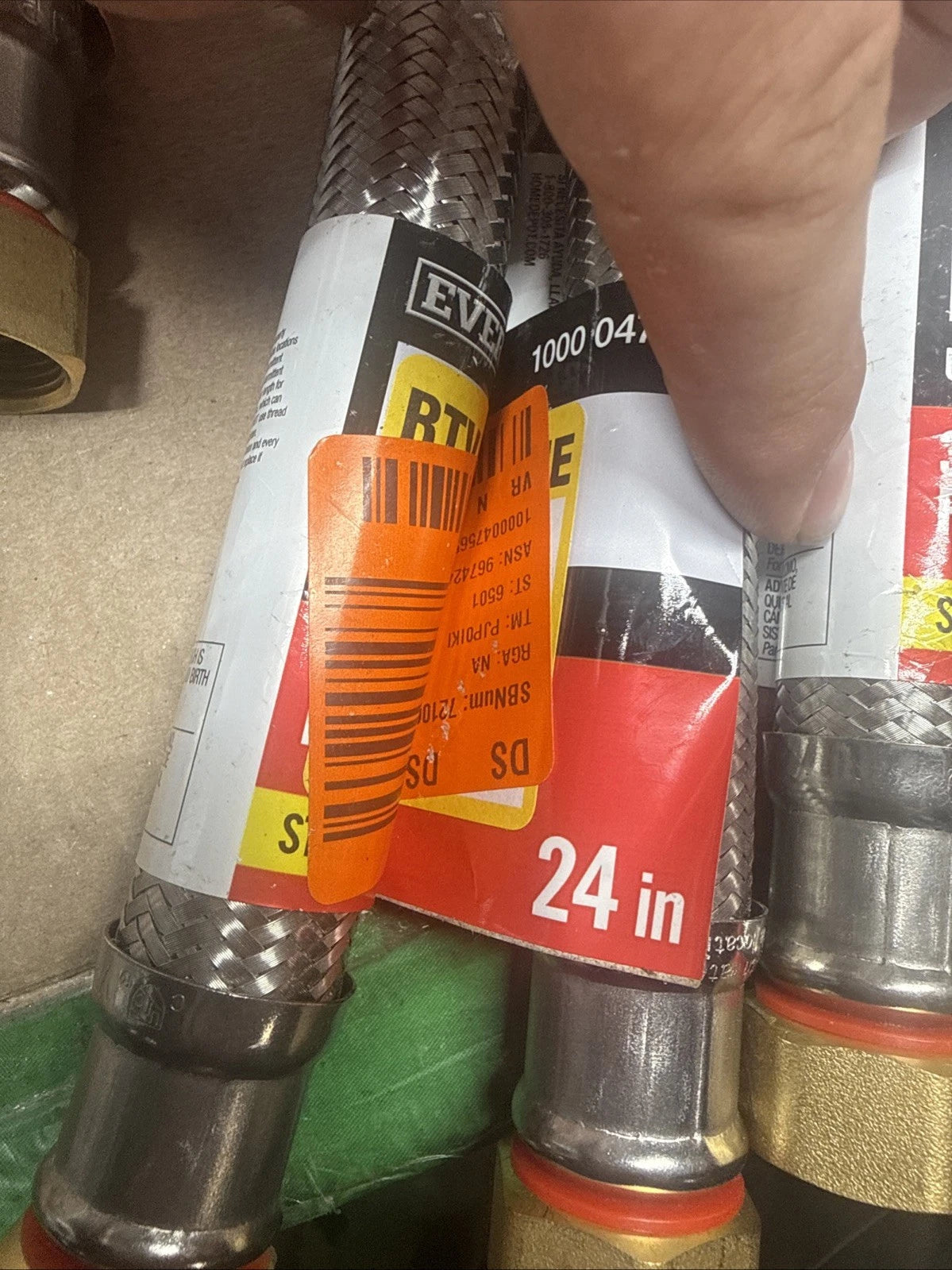 12 Pk Everbilt 3/4" FIP x 3/4" FIP Stainless Steel Water Heater Connectors READ